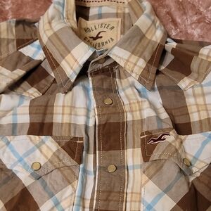 Hollister Men's Large Snap Buttons Plaid Long Sleeve Shirt